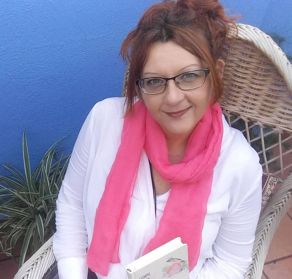 Escritora Valenciana Luz Ros